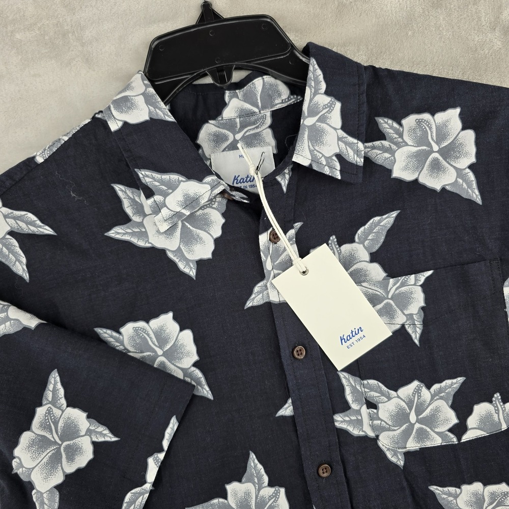 Katin Hibisus Hawaiian Shirt Mens Medium Black Floral Short Sleeve Button Up New